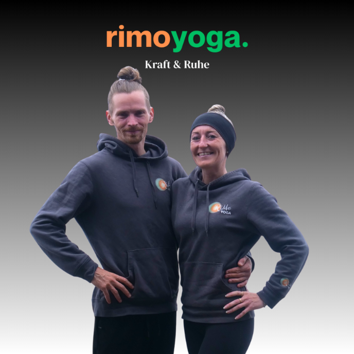 Das Bild zeigt Riccardo & Monika von RiMoYoga Wellness
